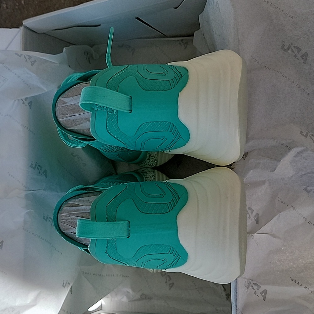 APL Streamlines Mint Tropical Green Speckle Womens Sz 9 New In Box - Picture 2 of 13